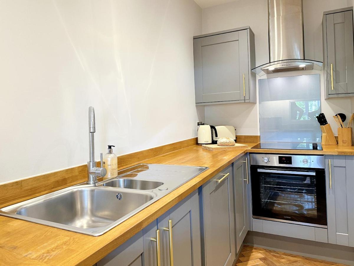The Tailor's Lounge - Flat & Parking Apartment *